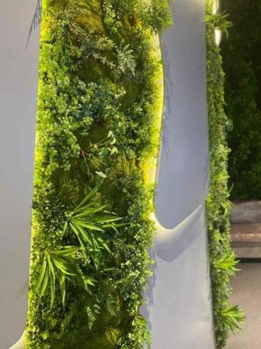 Preserved-moss-with-artificial-plat-Menara-Afiin-bank-TRX-1